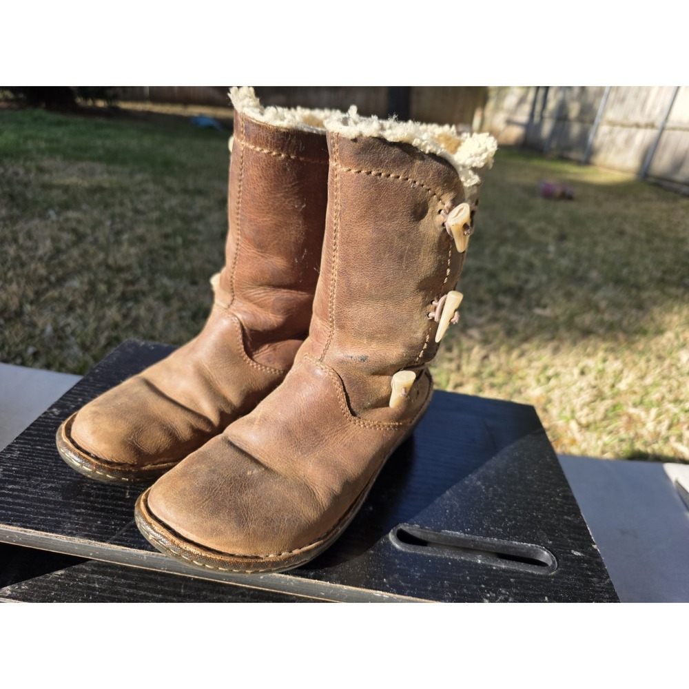 UGG Australia Brown Leather Toggle Shearling Lined Mid Calf Boots Womens